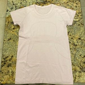 Lululemon Crush the Distance pink top. Size 10